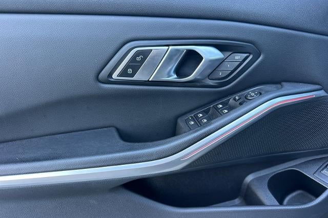 2022 BMW 330i 330i
