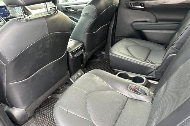 2022 Toyota Highlander Hybrid Limited