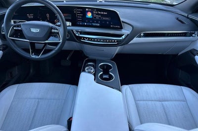 2024 Cadillac LYRIQ Luxury 1