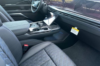 2026 Cadillac ESCALADE IQL Sport