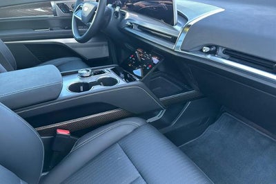 2027 Cadillac VISTIQ Luxury