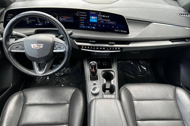 2025 Cadillac XT4 Premium Luxury