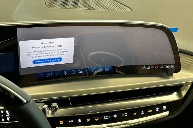 2025 Cadillac LYRIQ Luxury 3