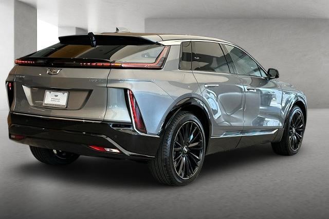 2025 Cadillac LYRIQ Luxury 3
