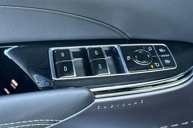 2025 Cadillac LYRIQ Sport 1