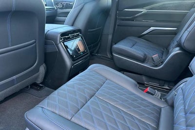 2026 Cadillac ESCALADE IQL Luxury