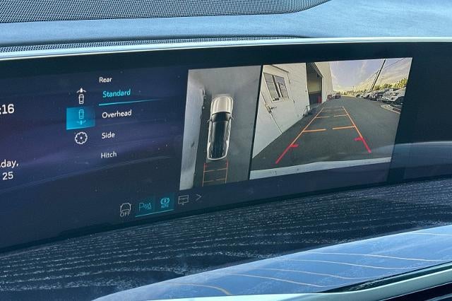 2026 Cadillac ESCALADE IQL Luxury