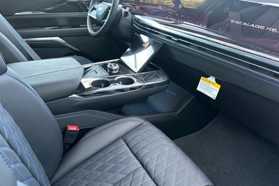 2026 Cadillac ESCALADE IQL Sport