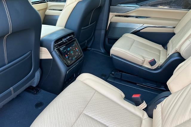 2026 Cadillac ESCALADE IQL Premium Sport