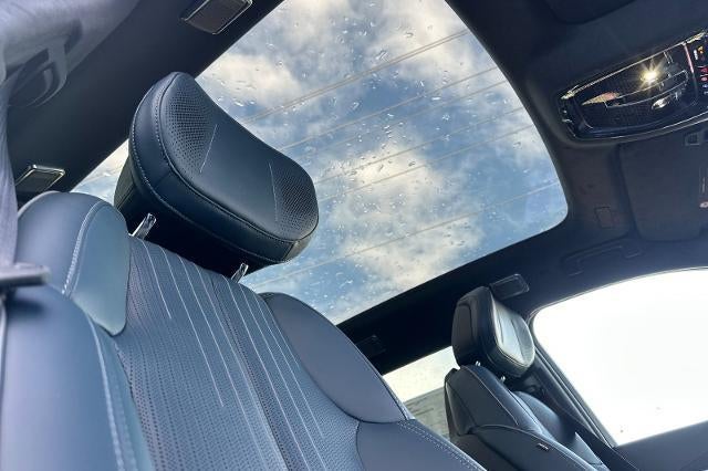 2026 Cadillac ESCALADE IQL Premium Sport