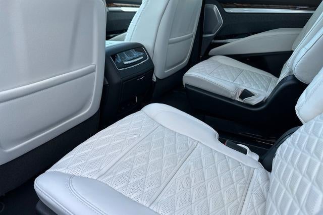 2026 Cadillac Escalade Platinum Luxury