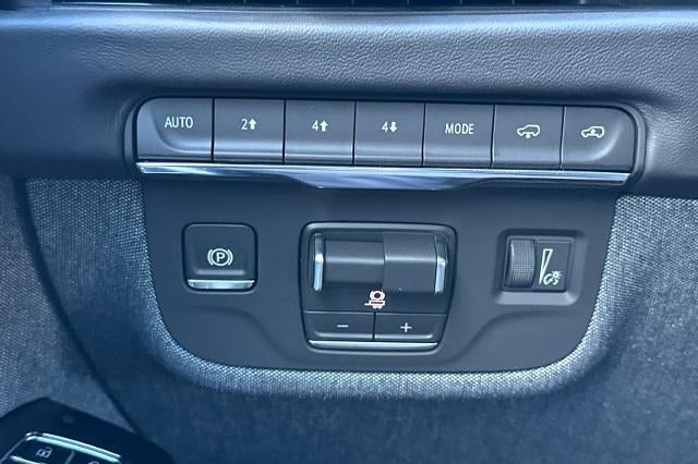 2026 Cadillac Escalade Platinum Luxury