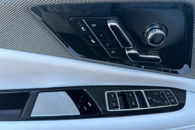 2027 Cadillac OPTIQ Luxury