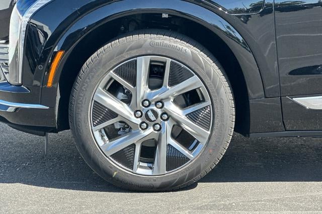 2027 Cadillac OPTIQ Luxury