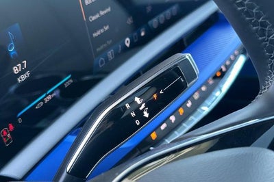 2027 Cadillac OPTIQ Luxury