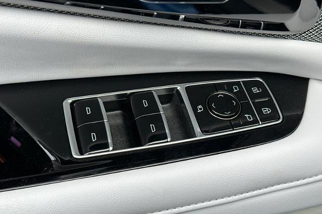 2027 Cadillac OPTIQ Luxury