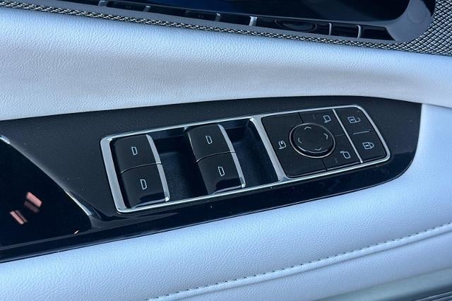 2027 Cadillac OPTIQ Luxury