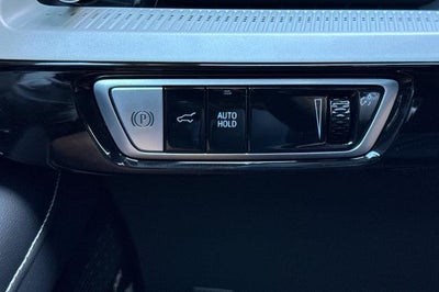 2027 Cadillac OPTIQ Luxury