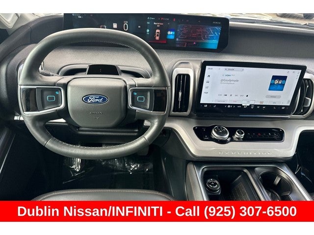 2025 Ford Expedition Active