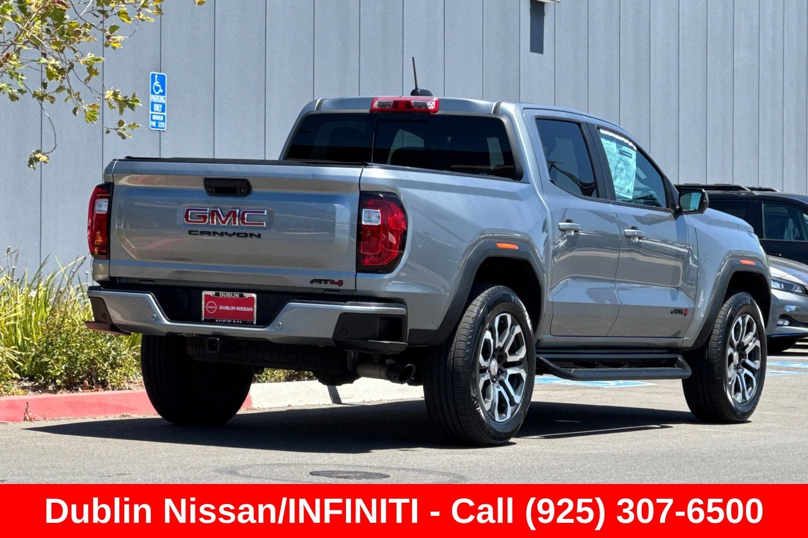 2024 GMC Canyon AT4