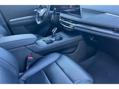 2024 Cadillac XT4 Premium Luxury