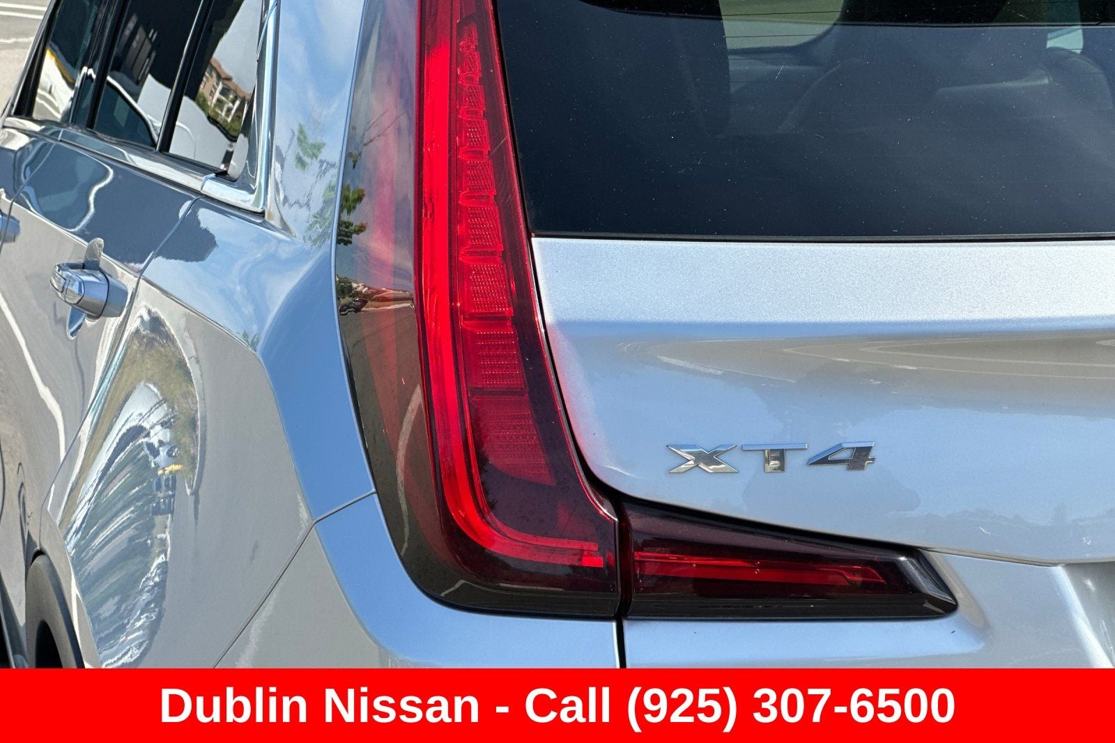 2020 Cadillac XT4 Premium Luxury