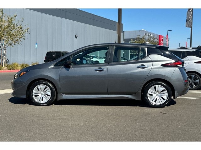 2025 Nissan Leaf S