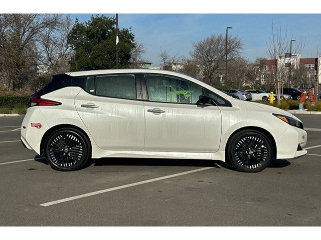 2024 Nissan Leaf SV Plus
