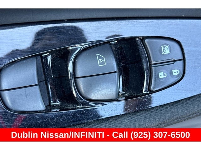 2024 Nissan Leaf SV Plus