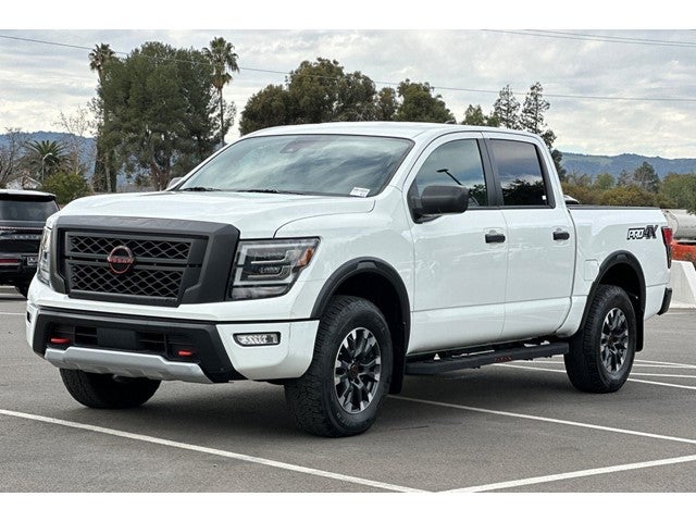 2024 Nissan Titan PRO-4X