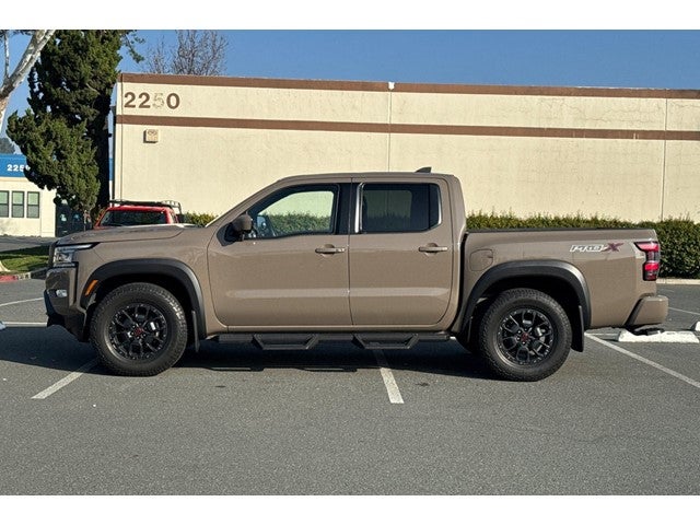 2023 Nissan Frontier PRO-X