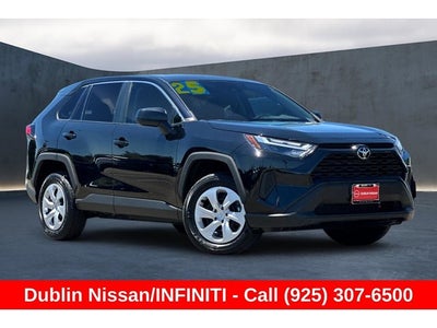 2025 Toyota RAV4 LE