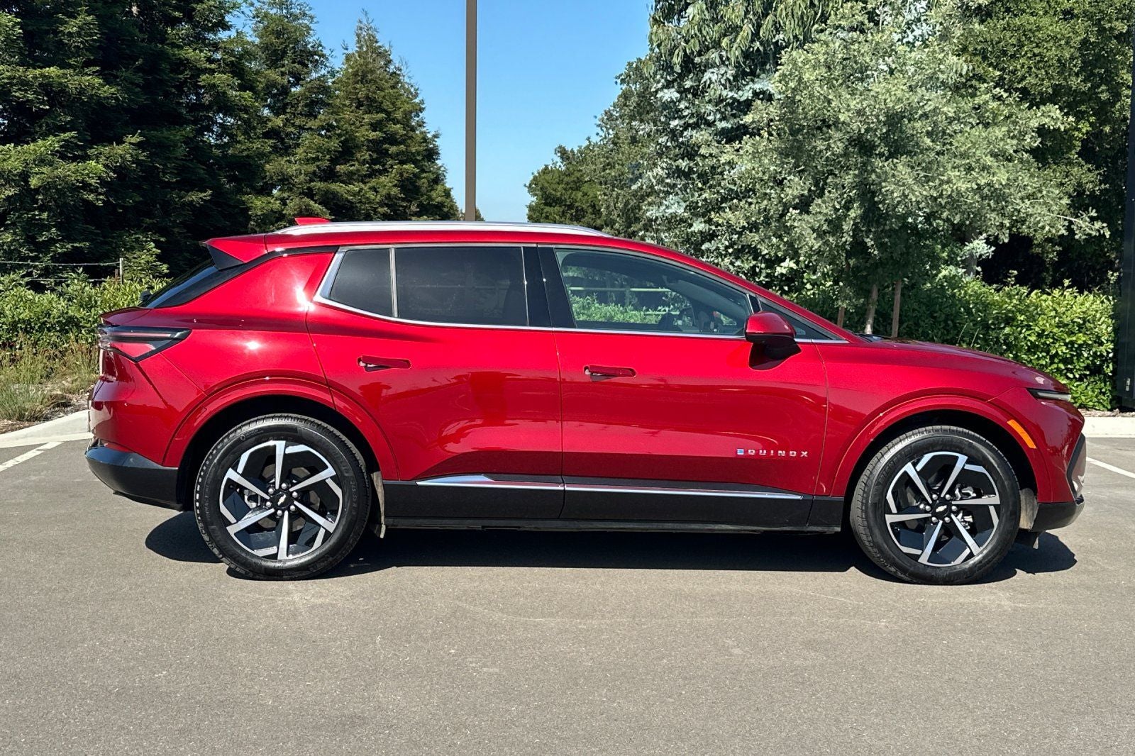 2025 Chevrolet Equinox EV LT