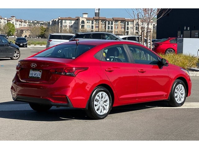 2022 Hyundai Accent SE