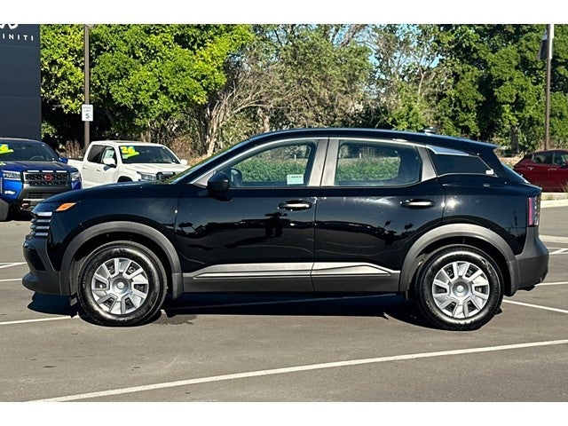 2025 Nissan Kicks S