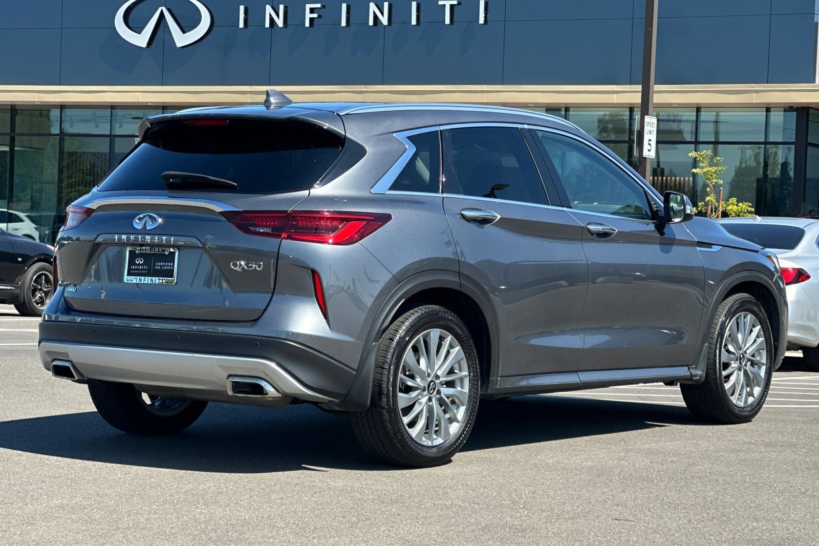 2025 INFINITI QX50 LUXE AWD