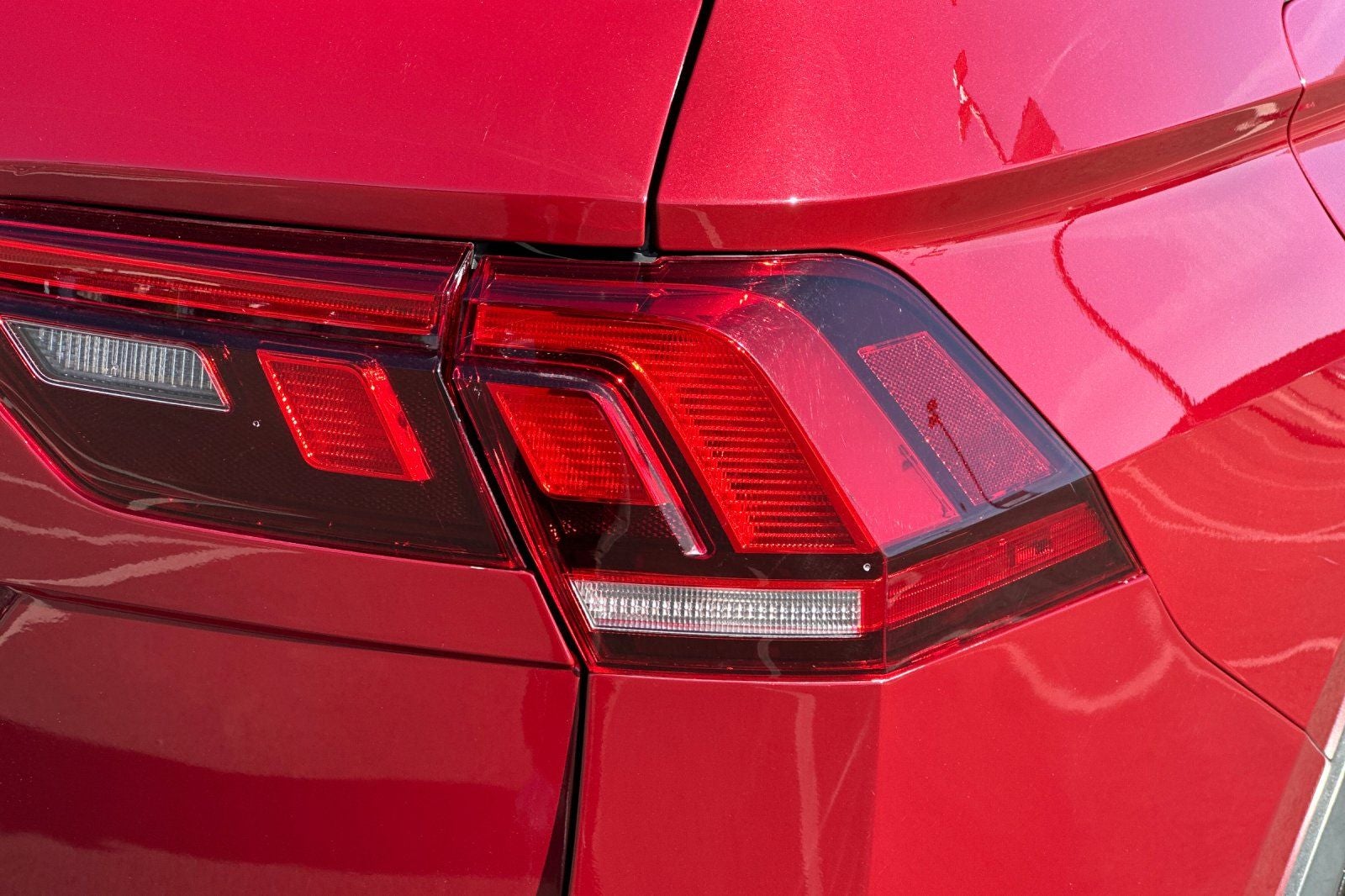 2019 Volkswagen Tiguan 2.0T SEL R-Line