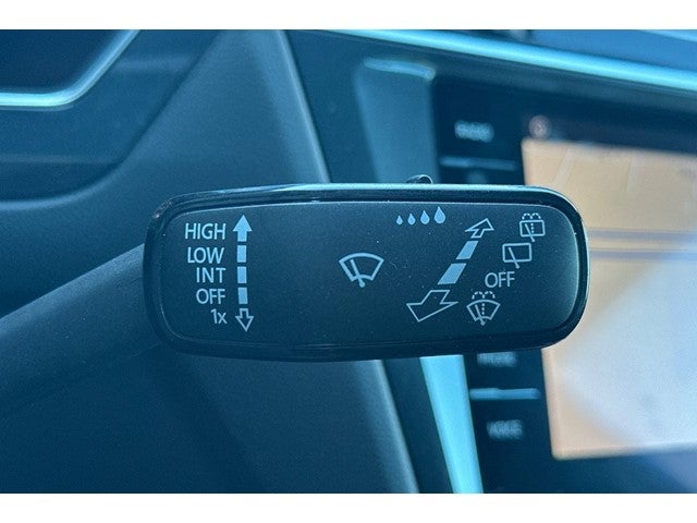 2019 Volkswagen Tiguan 2.0T SEL R-Line