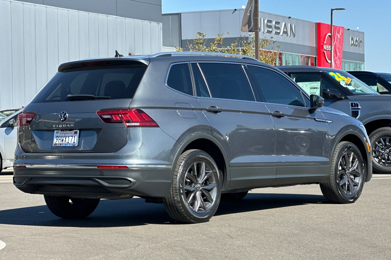 2023 Volkswagen Tiguan 2.0T SE