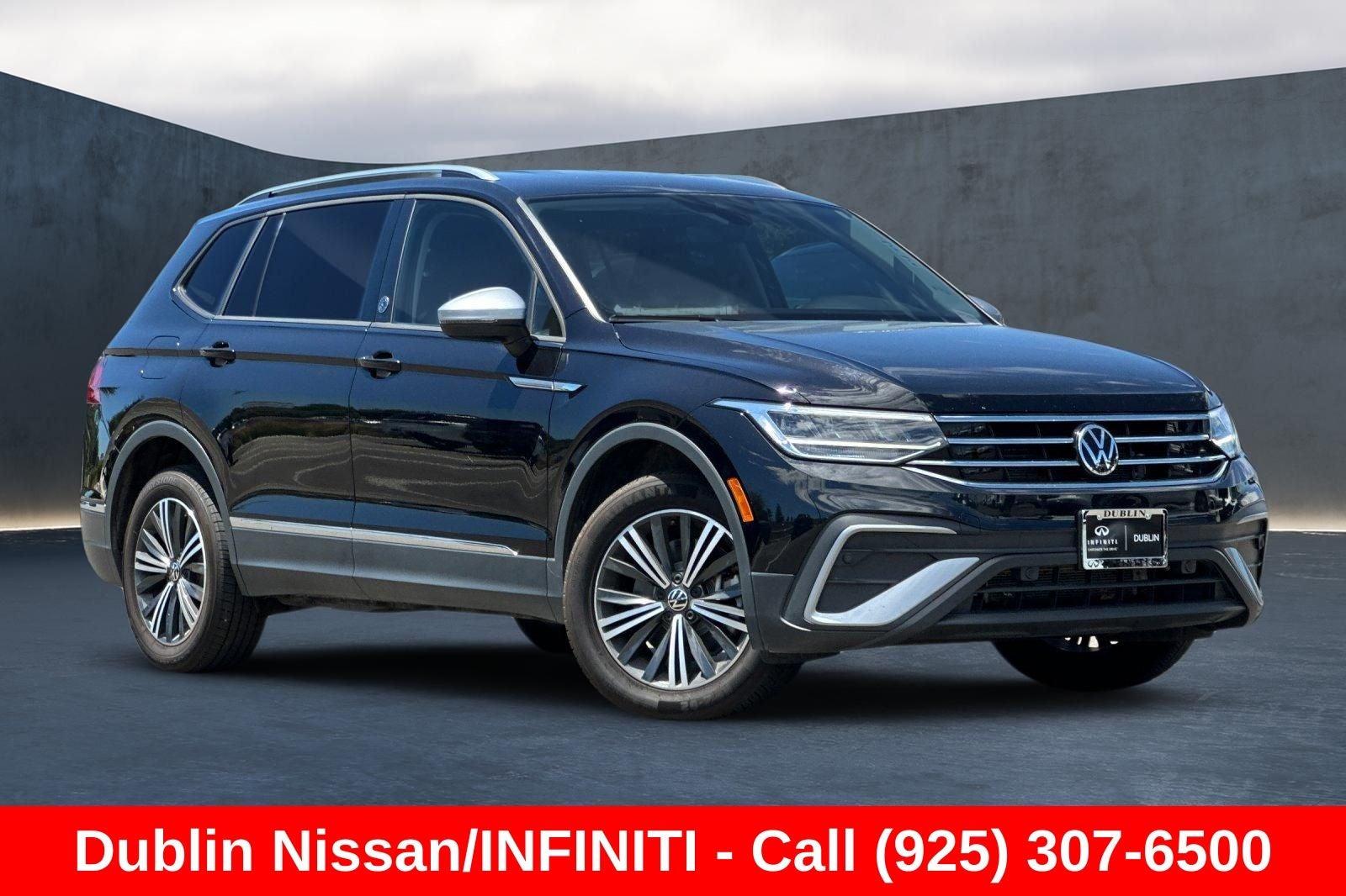2024 Volkswagen Tiguan 2.0T Wolfsburg Edition