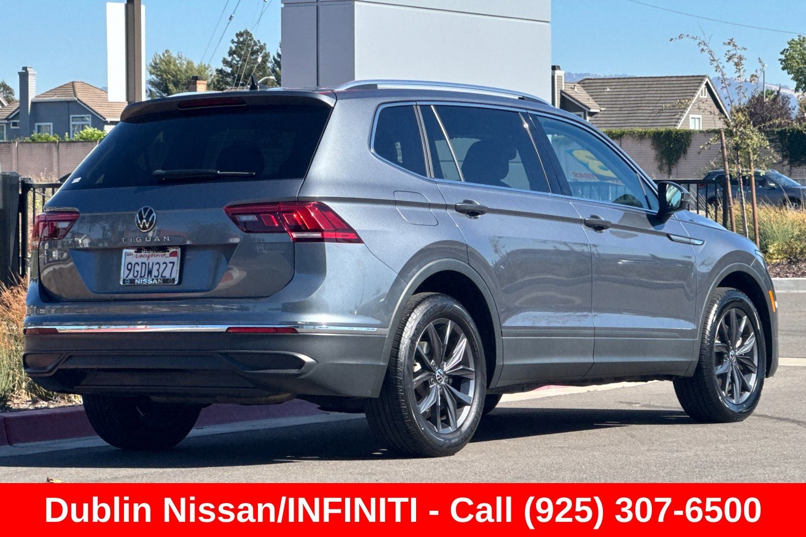 2023 Volkswagen Tiguan 2.0T SE
