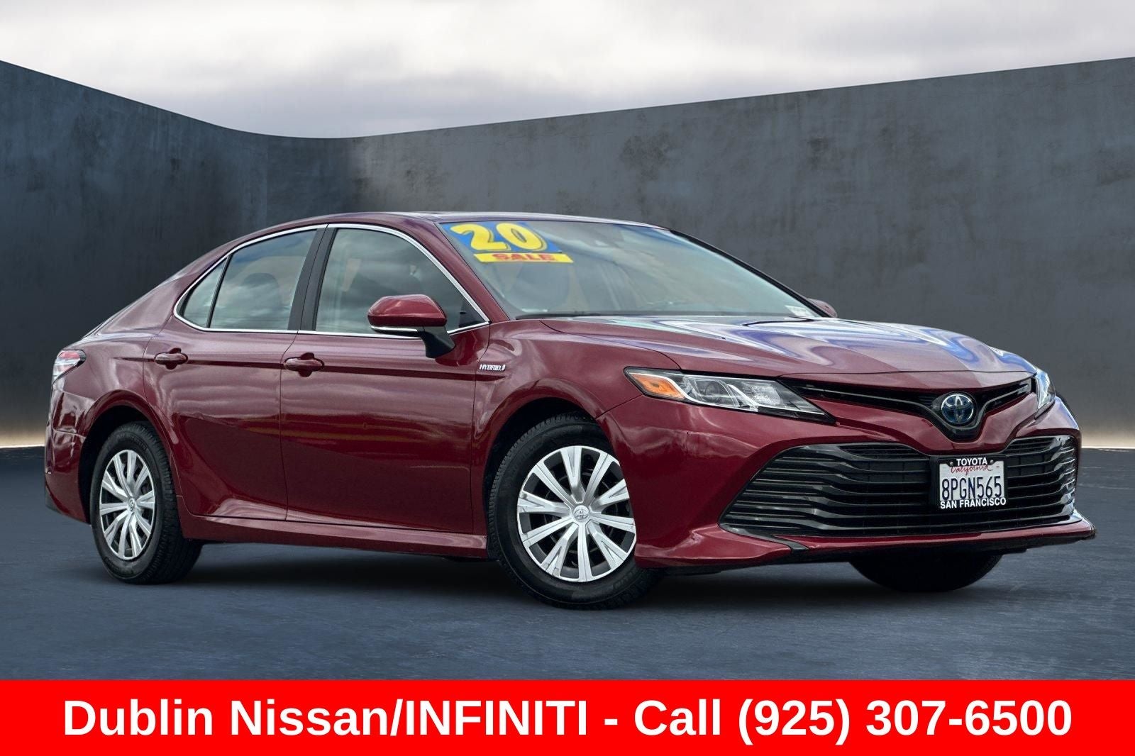 2020 Toyota Camry Hybrid LE