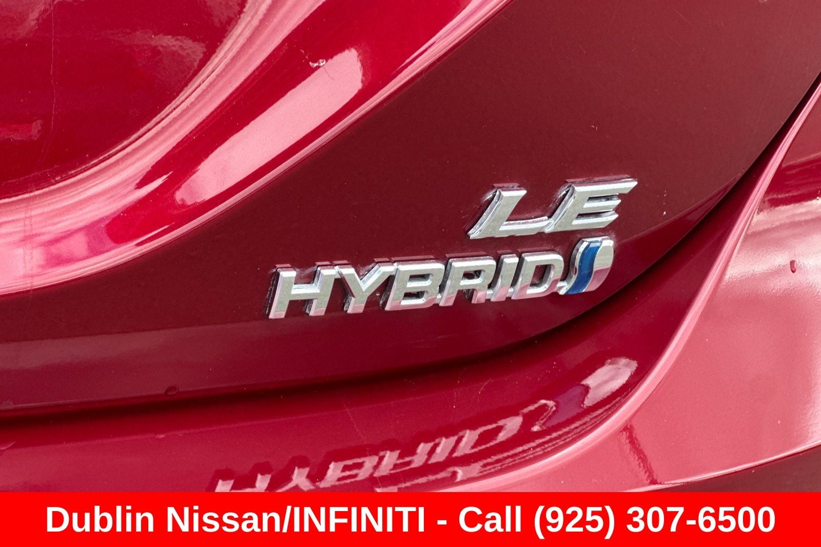2020 Toyota Camry Hybrid LE