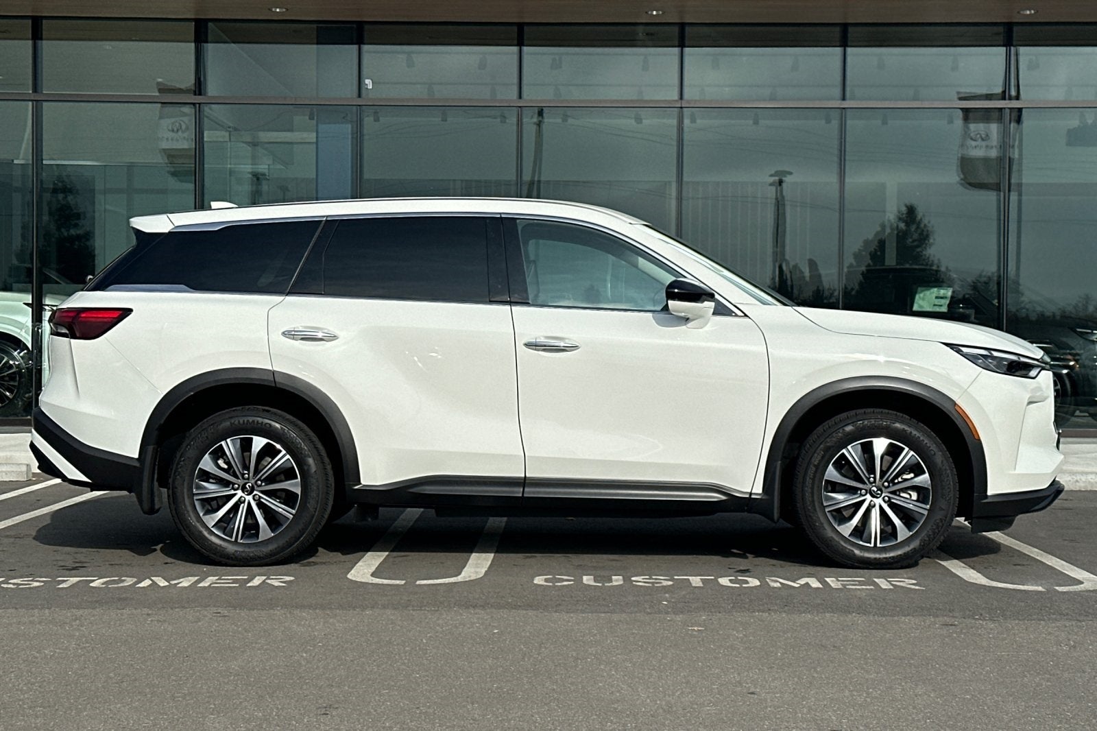 2025 INFINITI QX60 Pure AWD