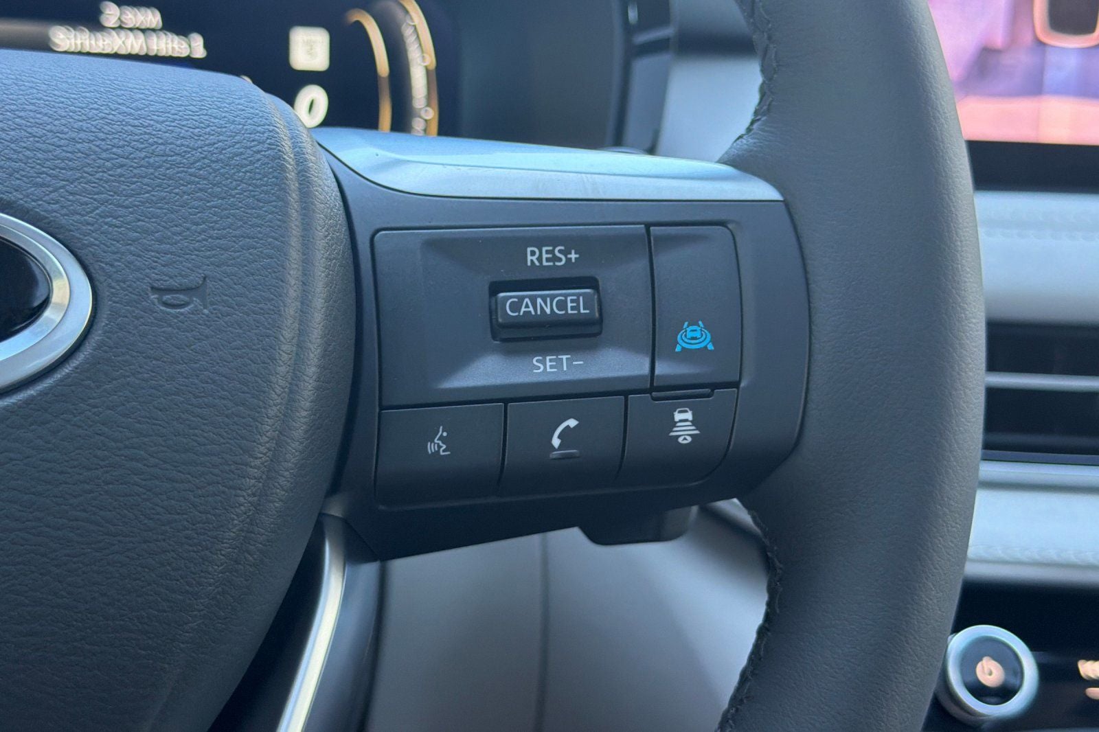 2027 INFINITI QX60 Luxe AWD
