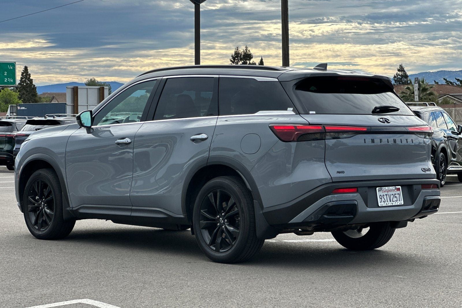 2025 INFINITI QX60 Luxe AWD