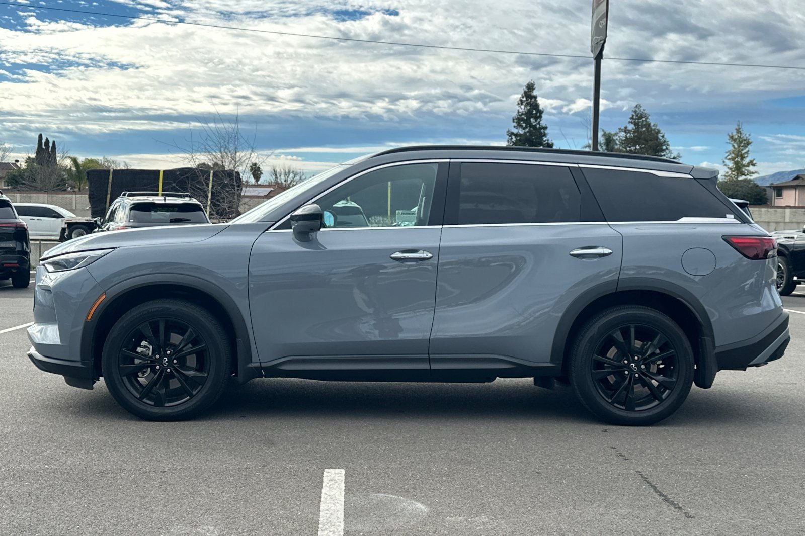 2025 INFINITI QX60 Luxe AWD