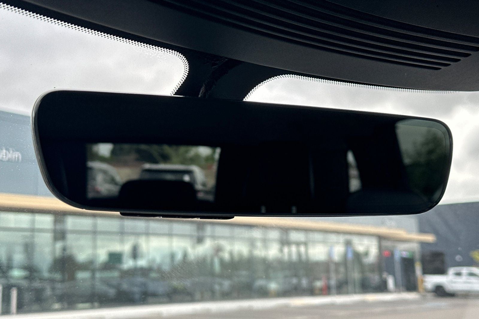 2023 INFINITI QX60 LUXE FWD