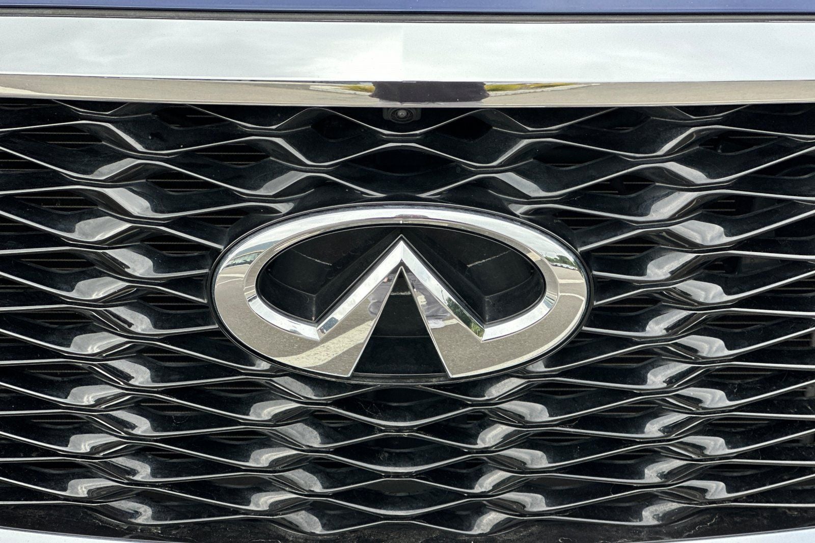 2023 INFINITI QX60 LUXE FWD