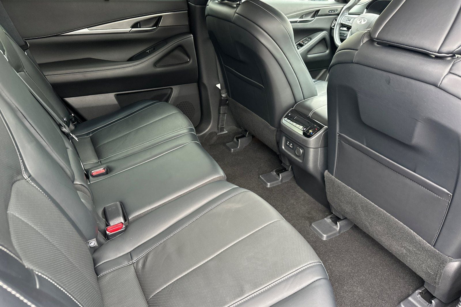 2023 INFINITI QX60 LUXE FWD